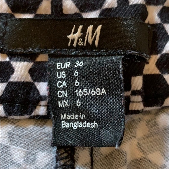 Pattern shorts - Picture 4 of 7